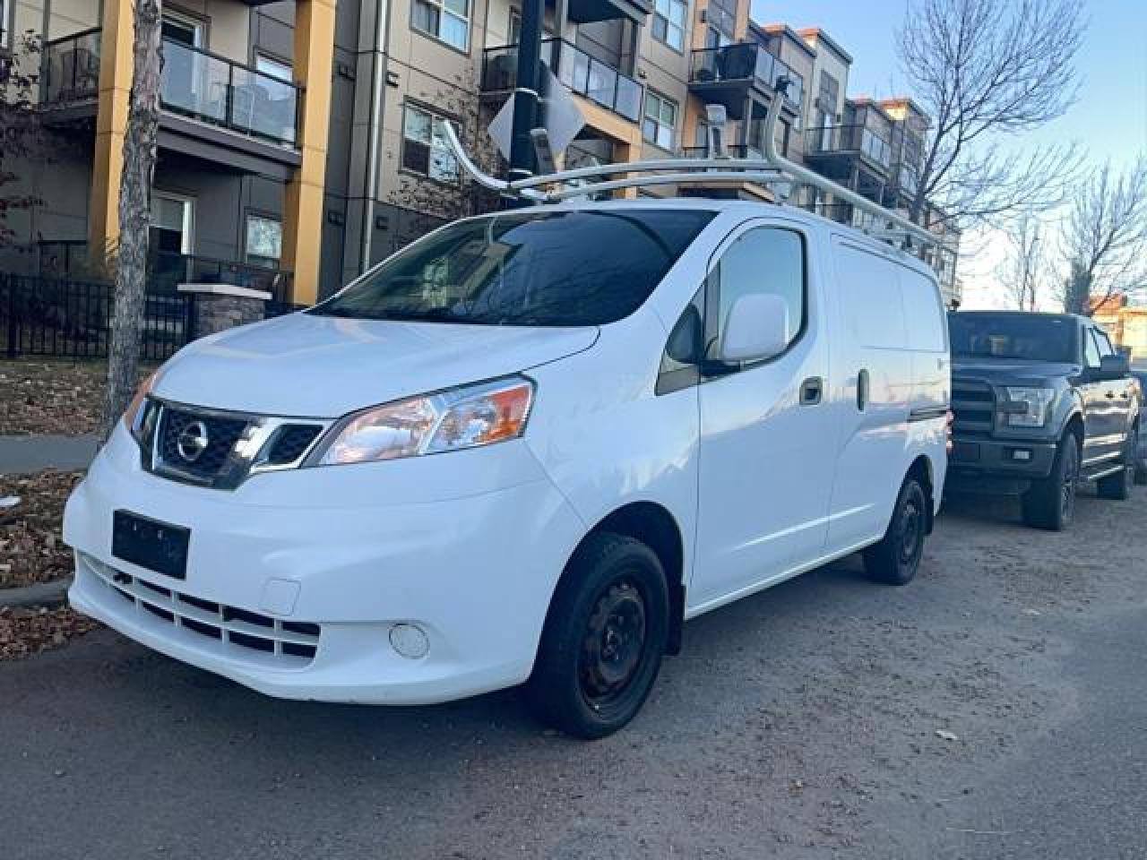 2015 NISSAN NV 200