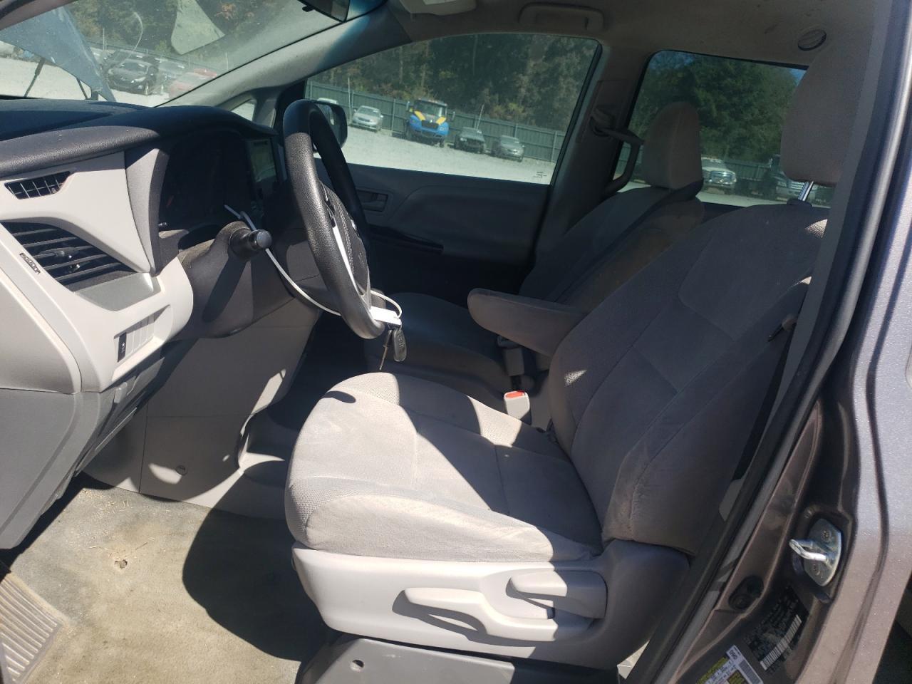 2015 TOYOTA SIENNA