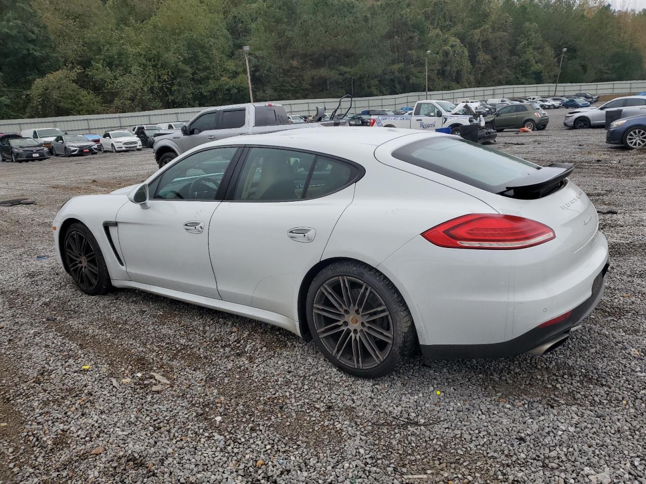 2016 PORSCHE Panamera