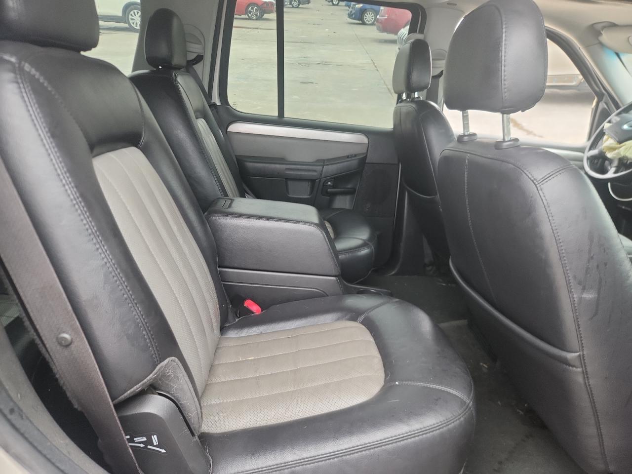 2004 MERCURY Mountaineer