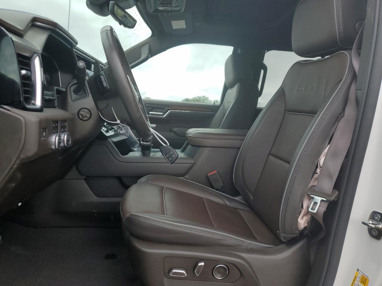 2024 GMC Sierra