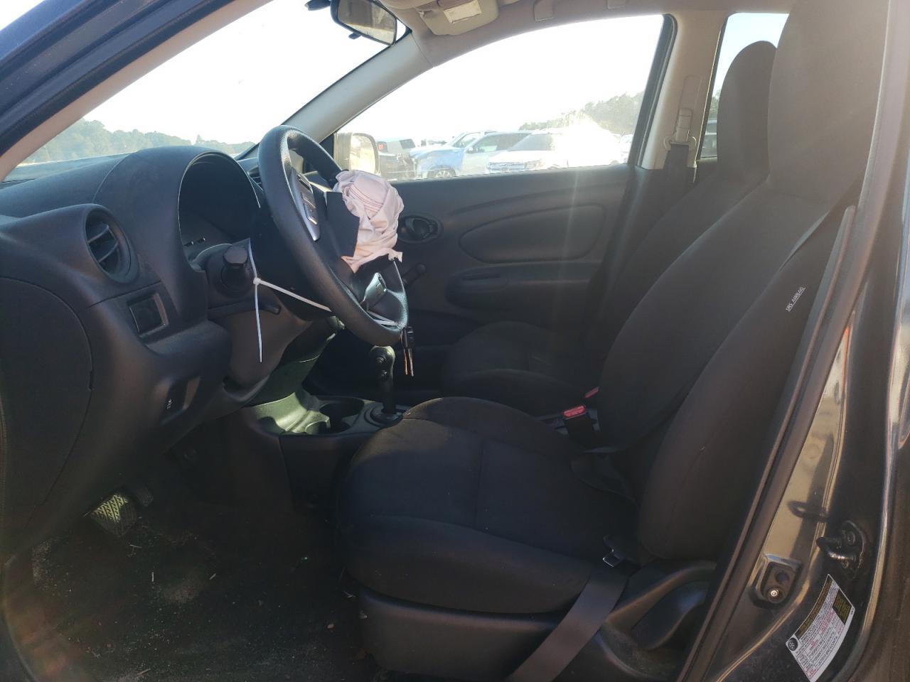 2015 NISSAN VERSA