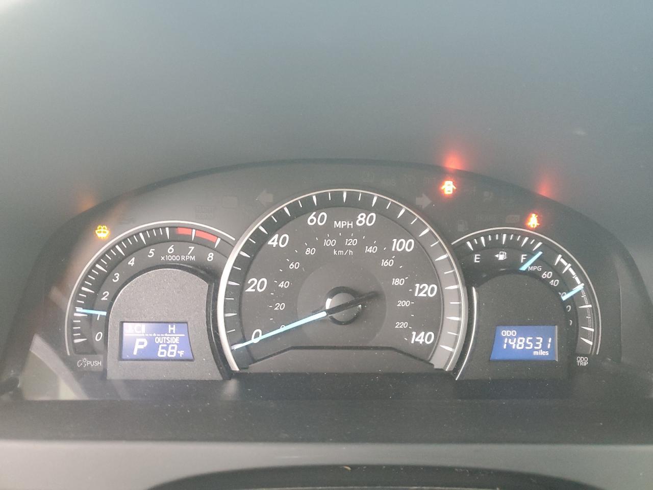 2014 TOYOTA CAMRY
