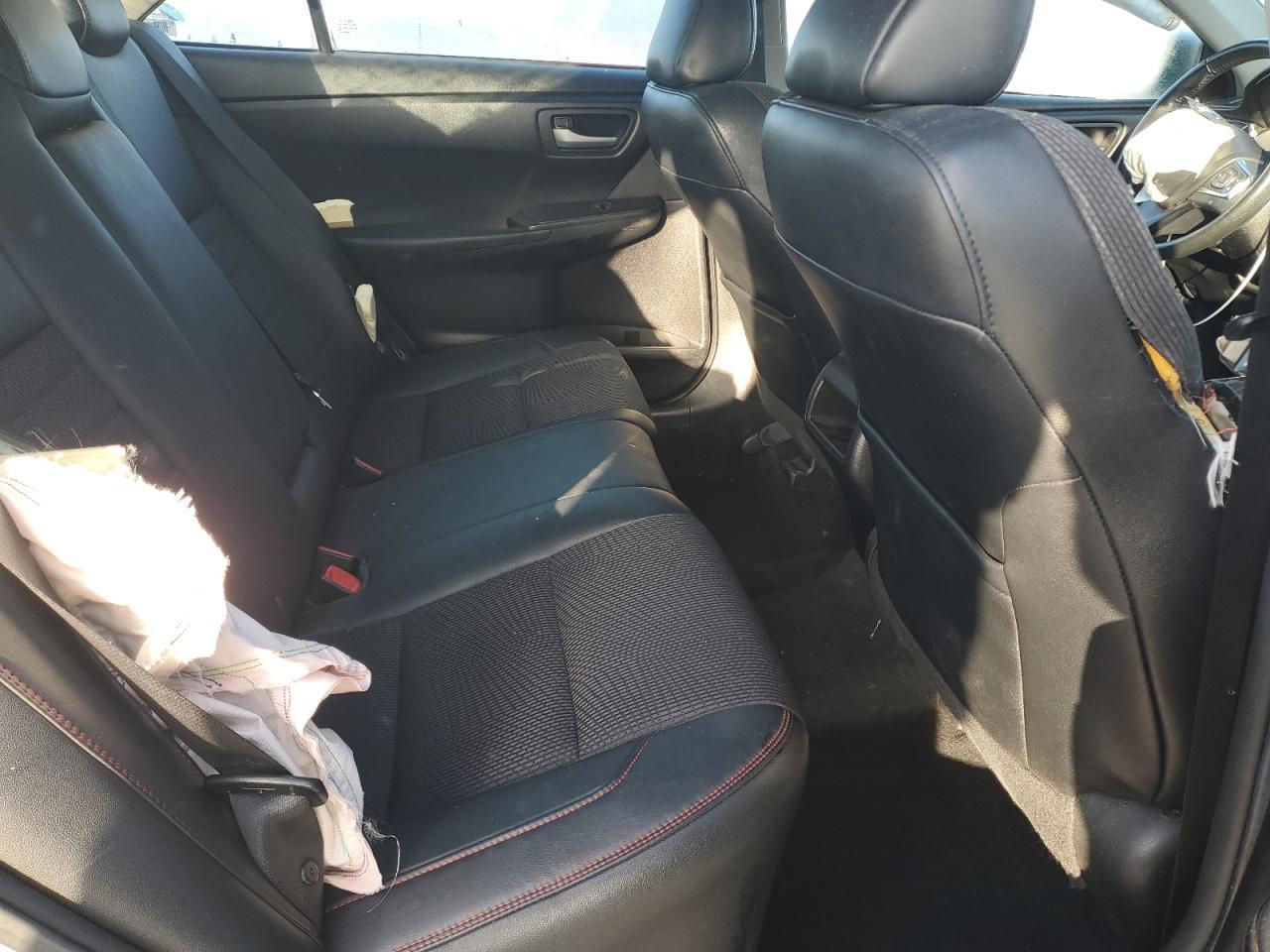 2016 TOYOTA CAMRY