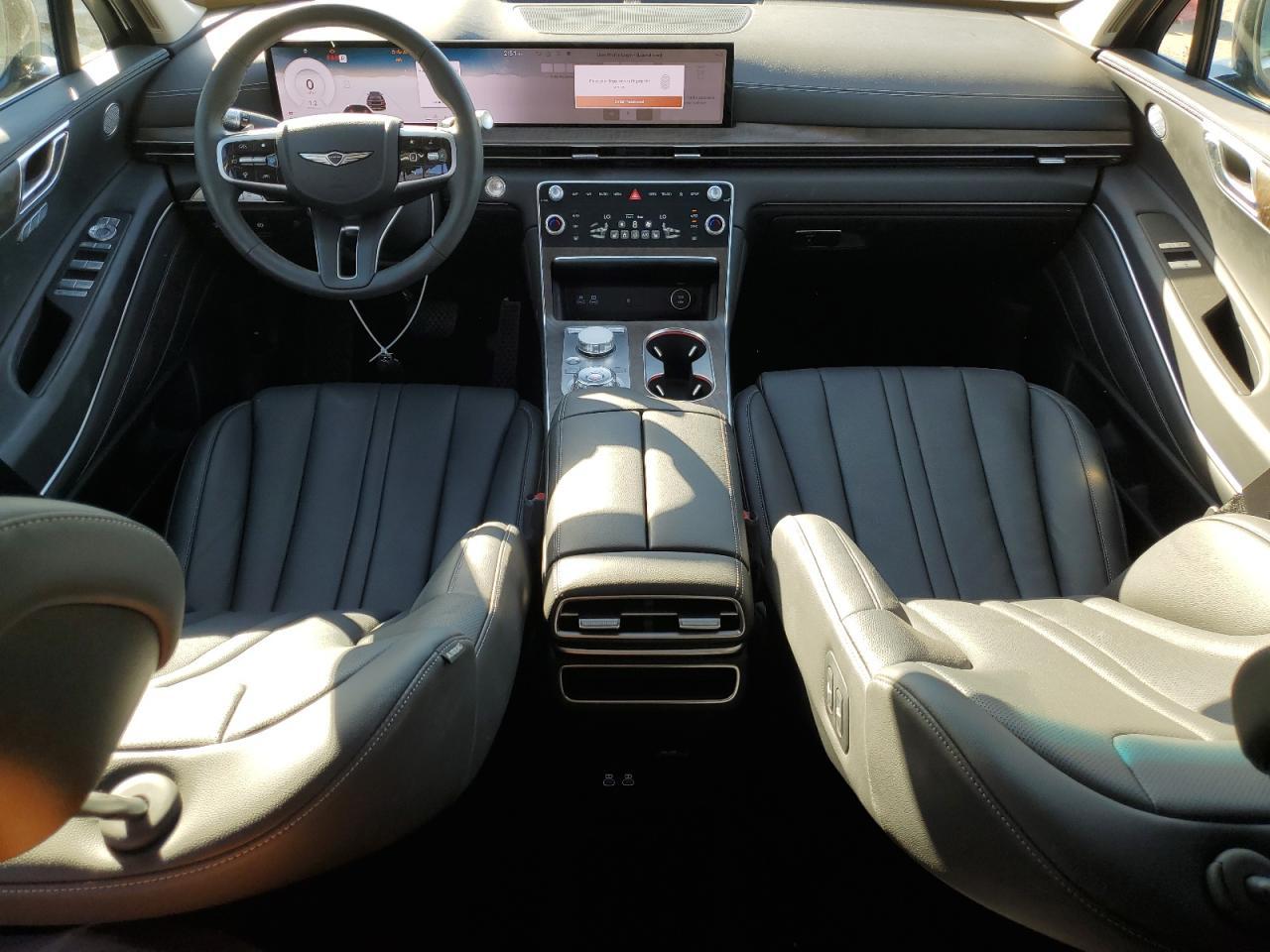 2025 GENESIS GV80