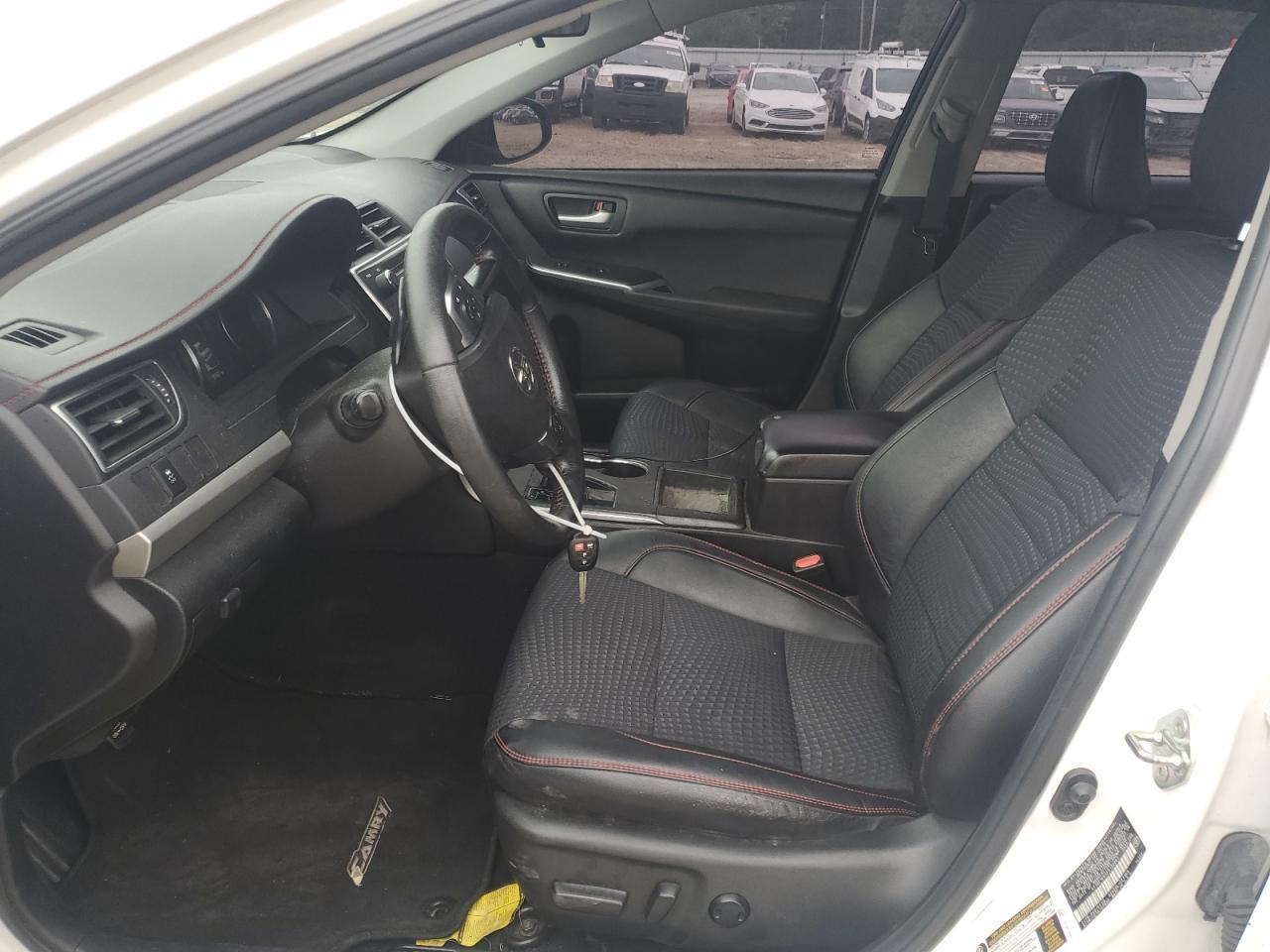 2015 TOYOTA CAMRY