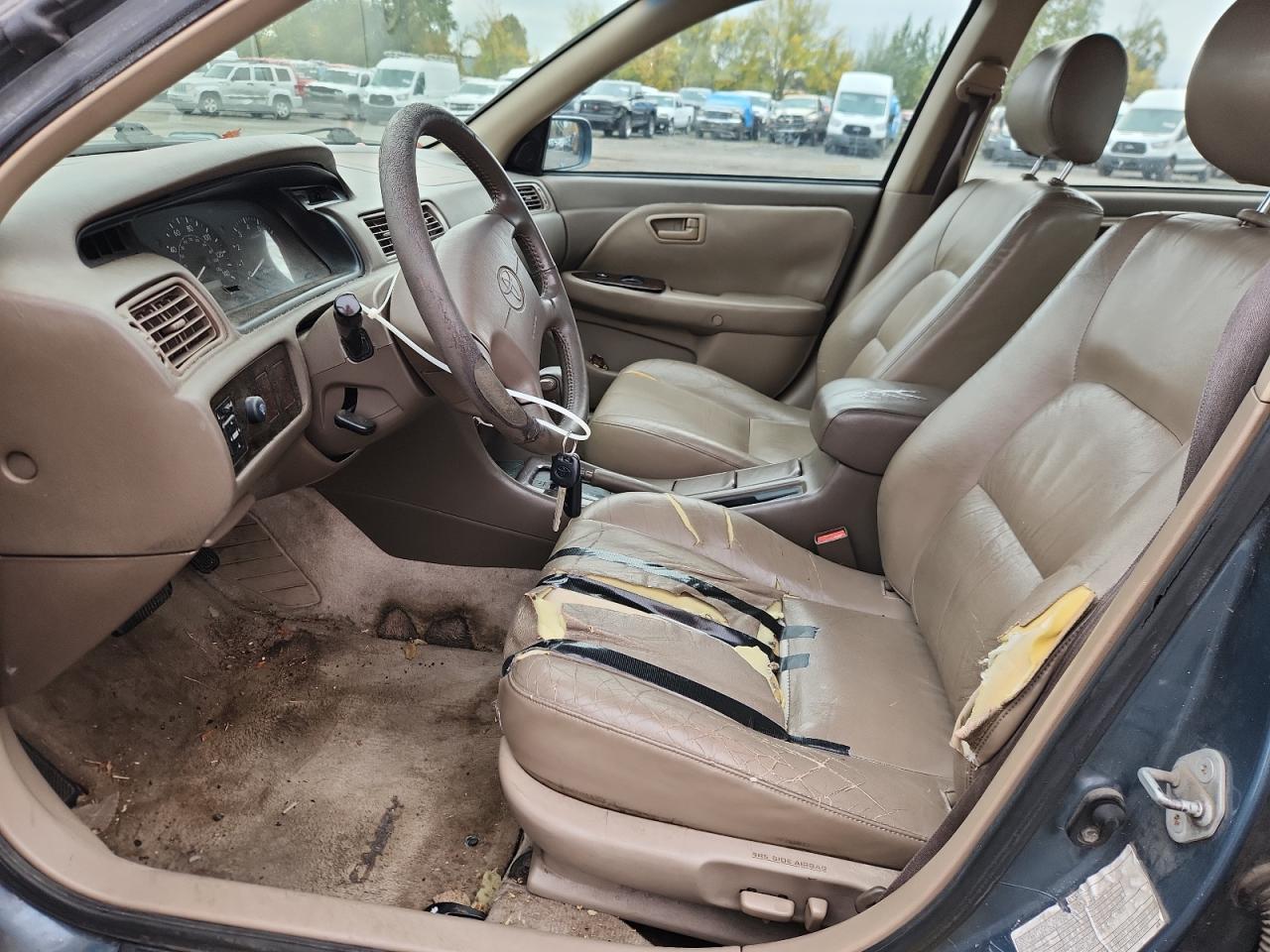 2000 TOYOTA CAMRY