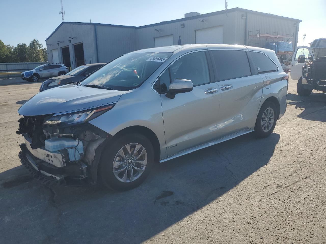 2021 TOYOTA SIENNA