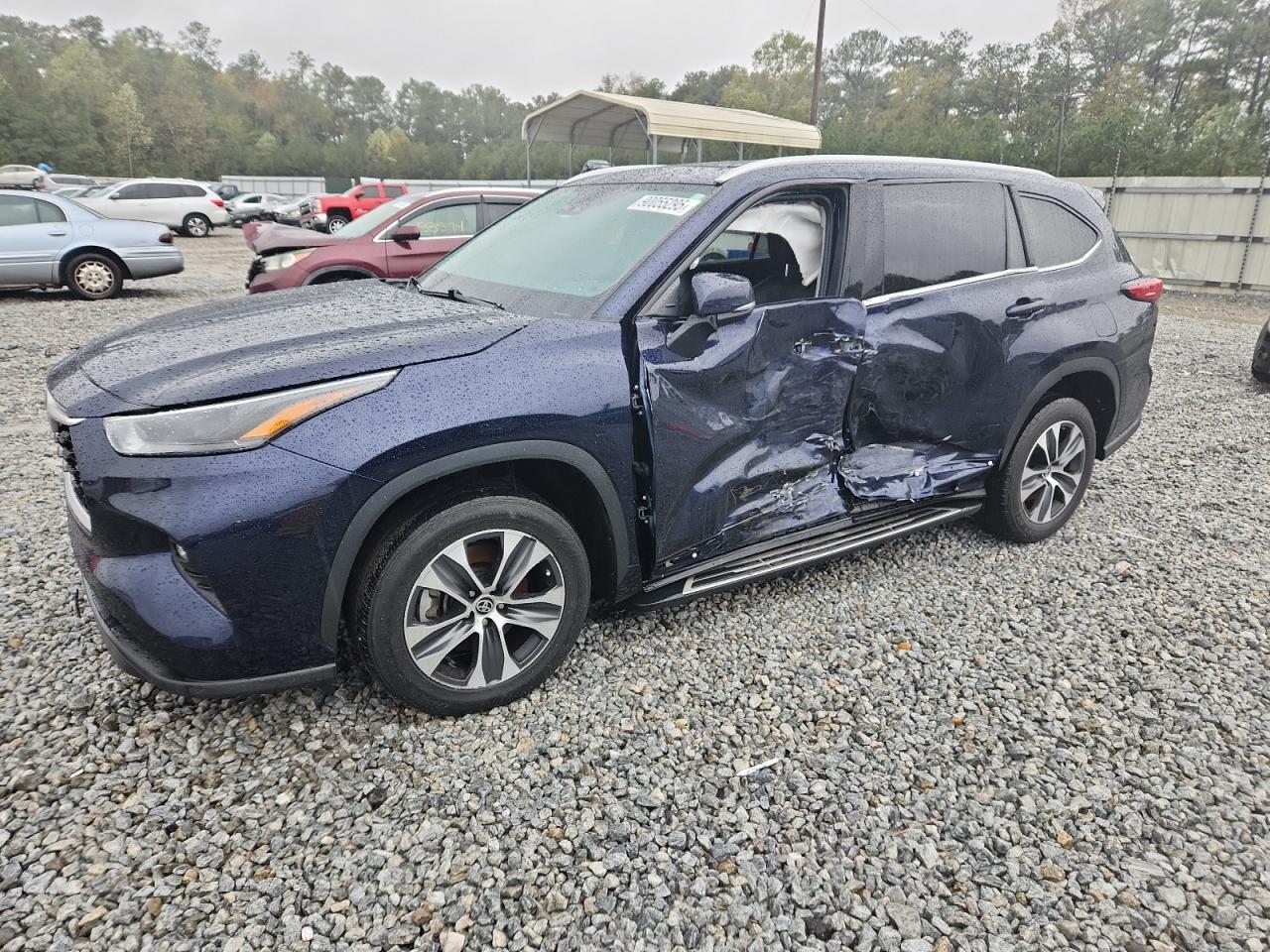 2022 TOYOTA HIGHLANDER