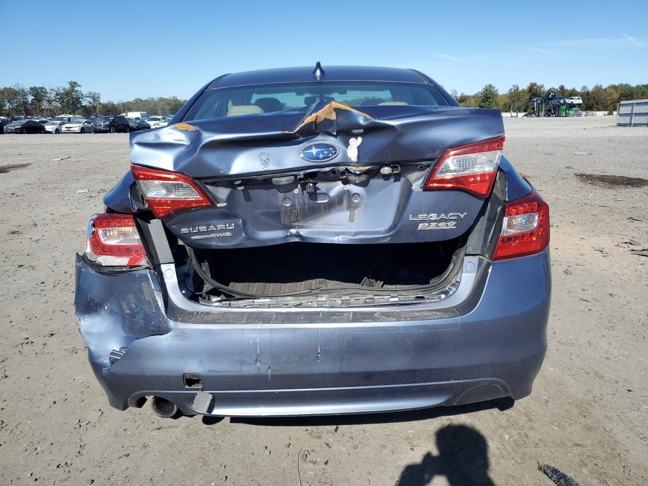2016 SUBARU Legacy