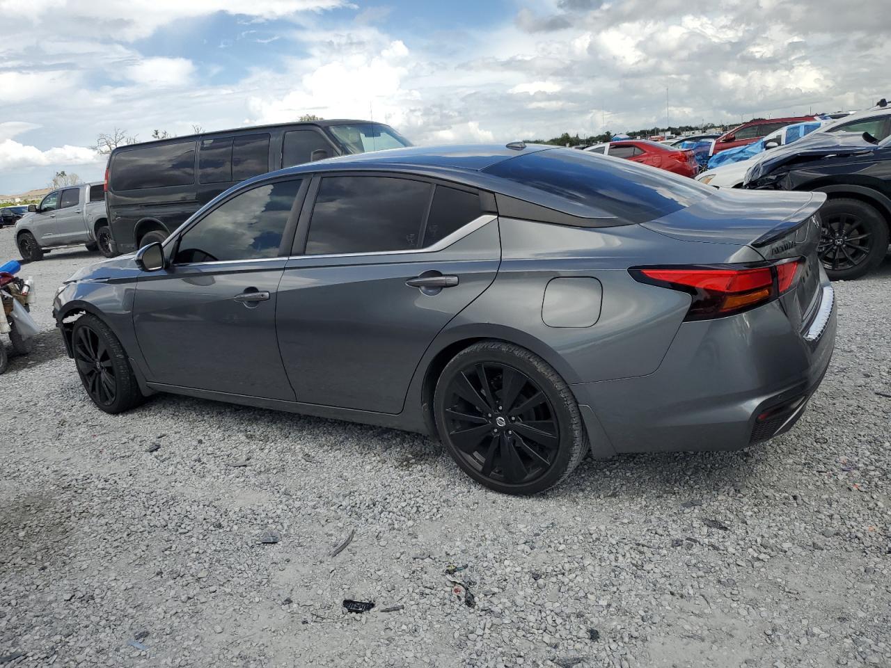 2022 NISSAN ALTIMA