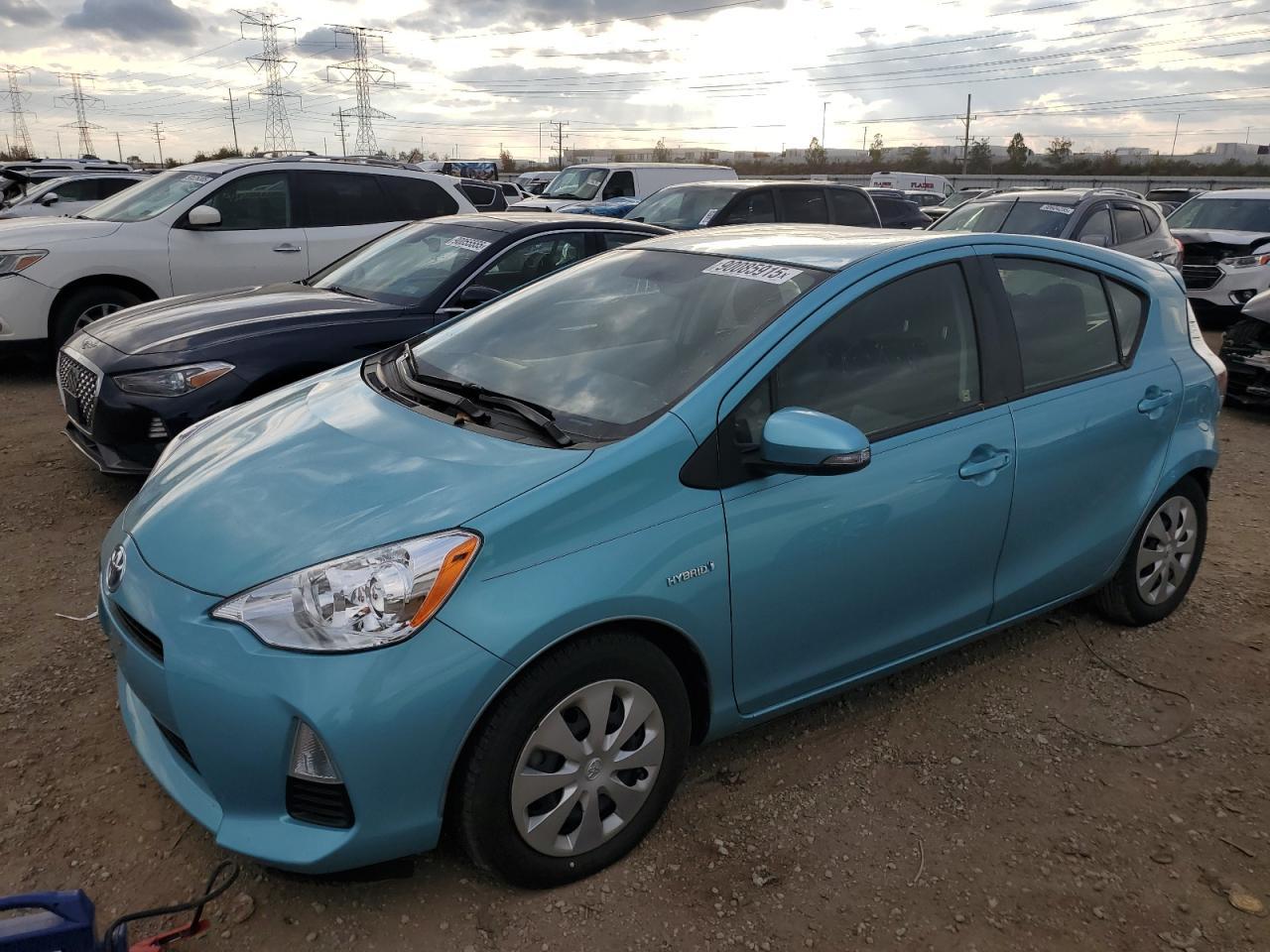 2014 TOYOTA Prius c