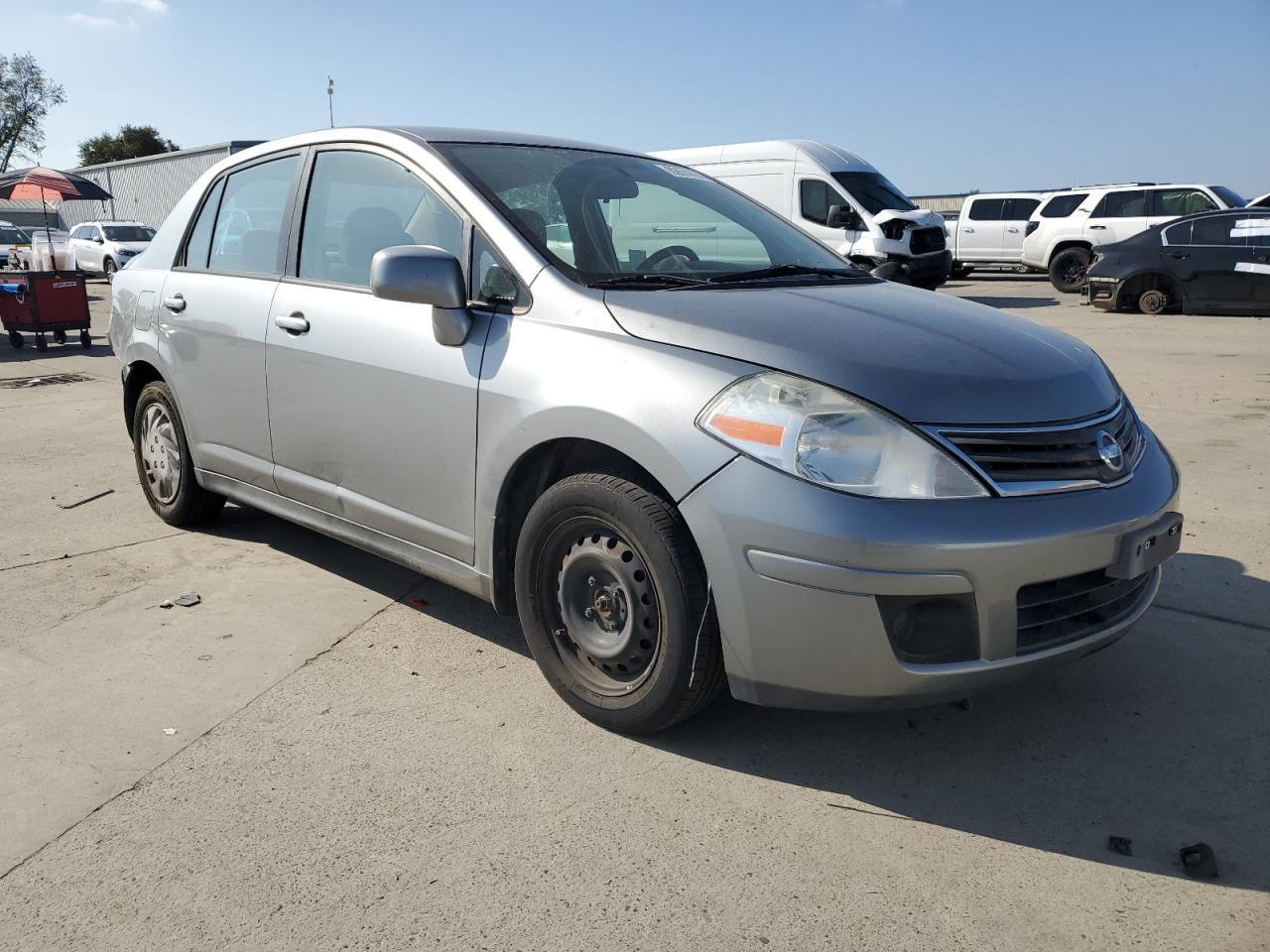 2010 NISSAN VERSA