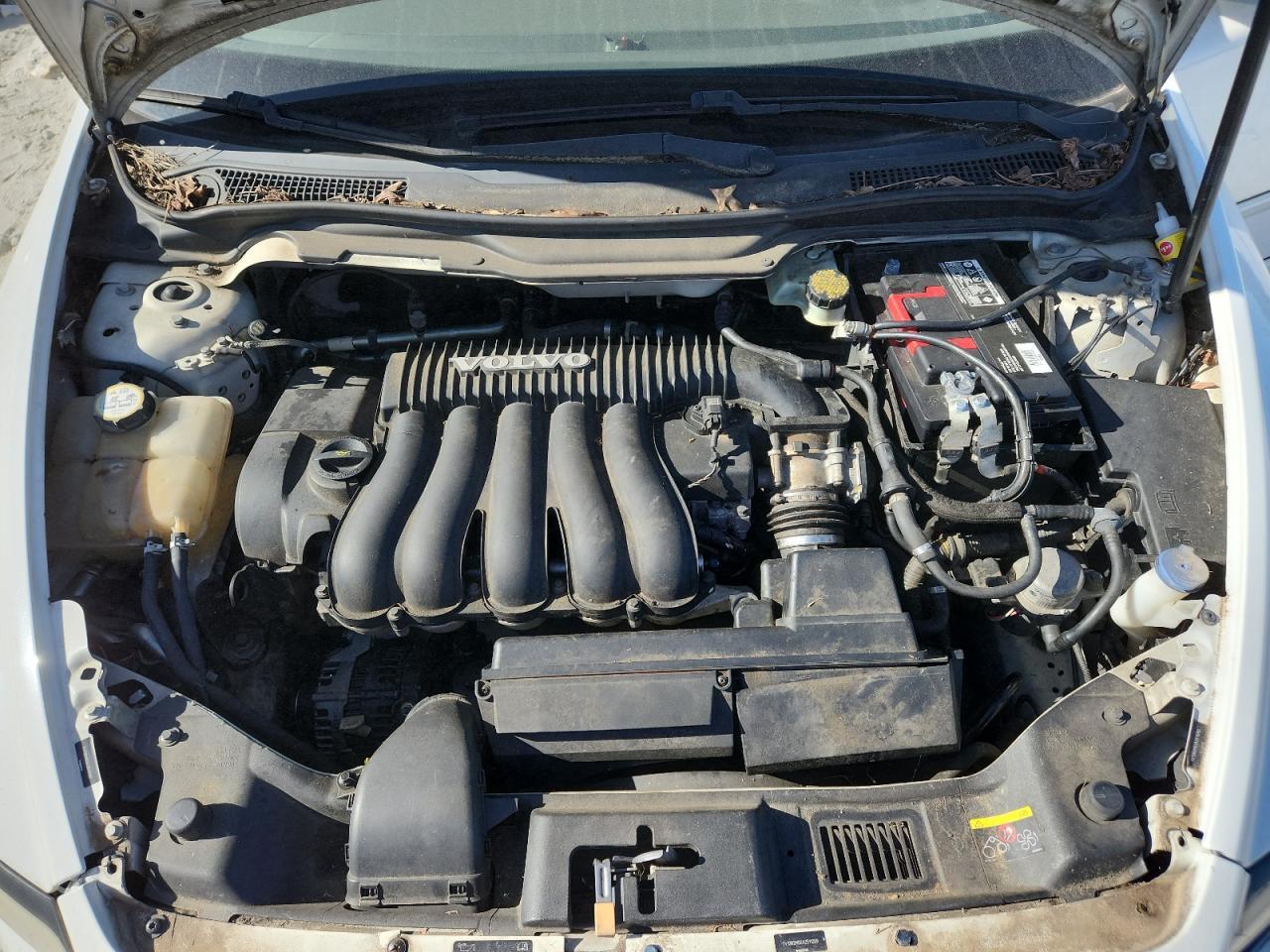 2010 VOLVO S40