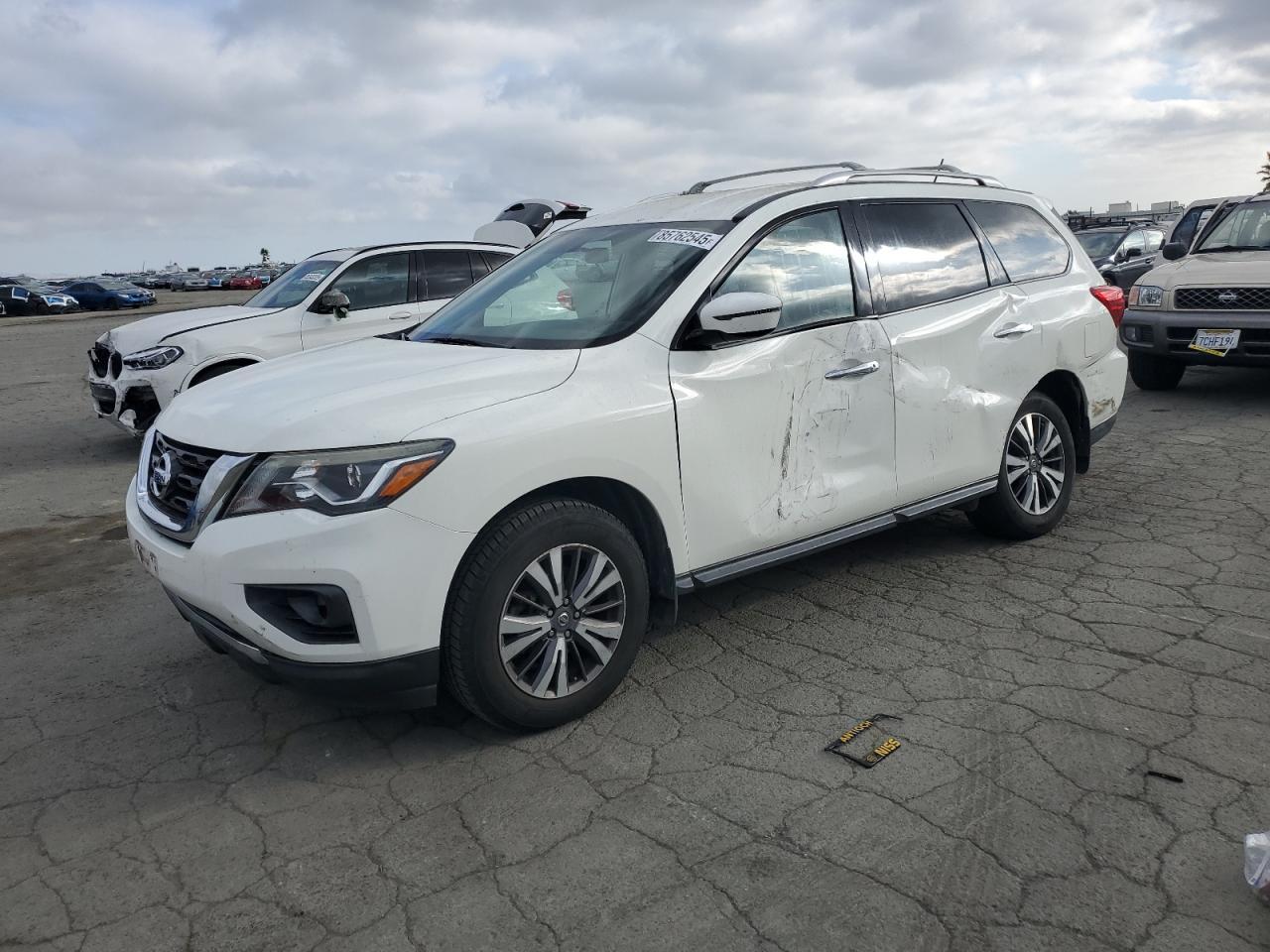 2017 NISSAN PATHFINDER