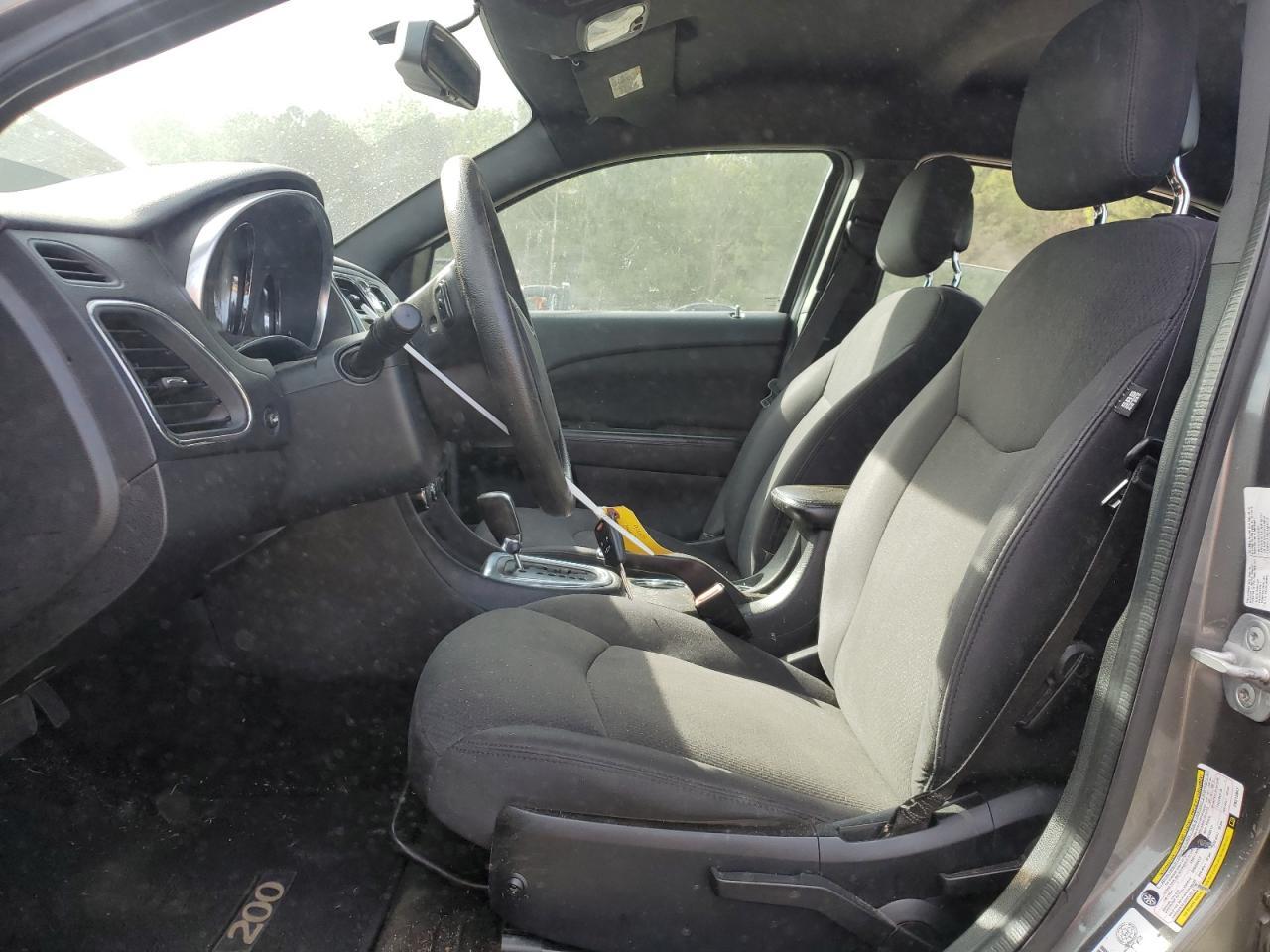 2012 CHRYSLER 200