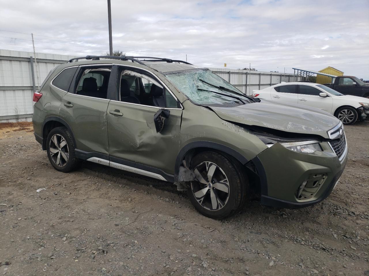 2020 SUBARU FORESTER