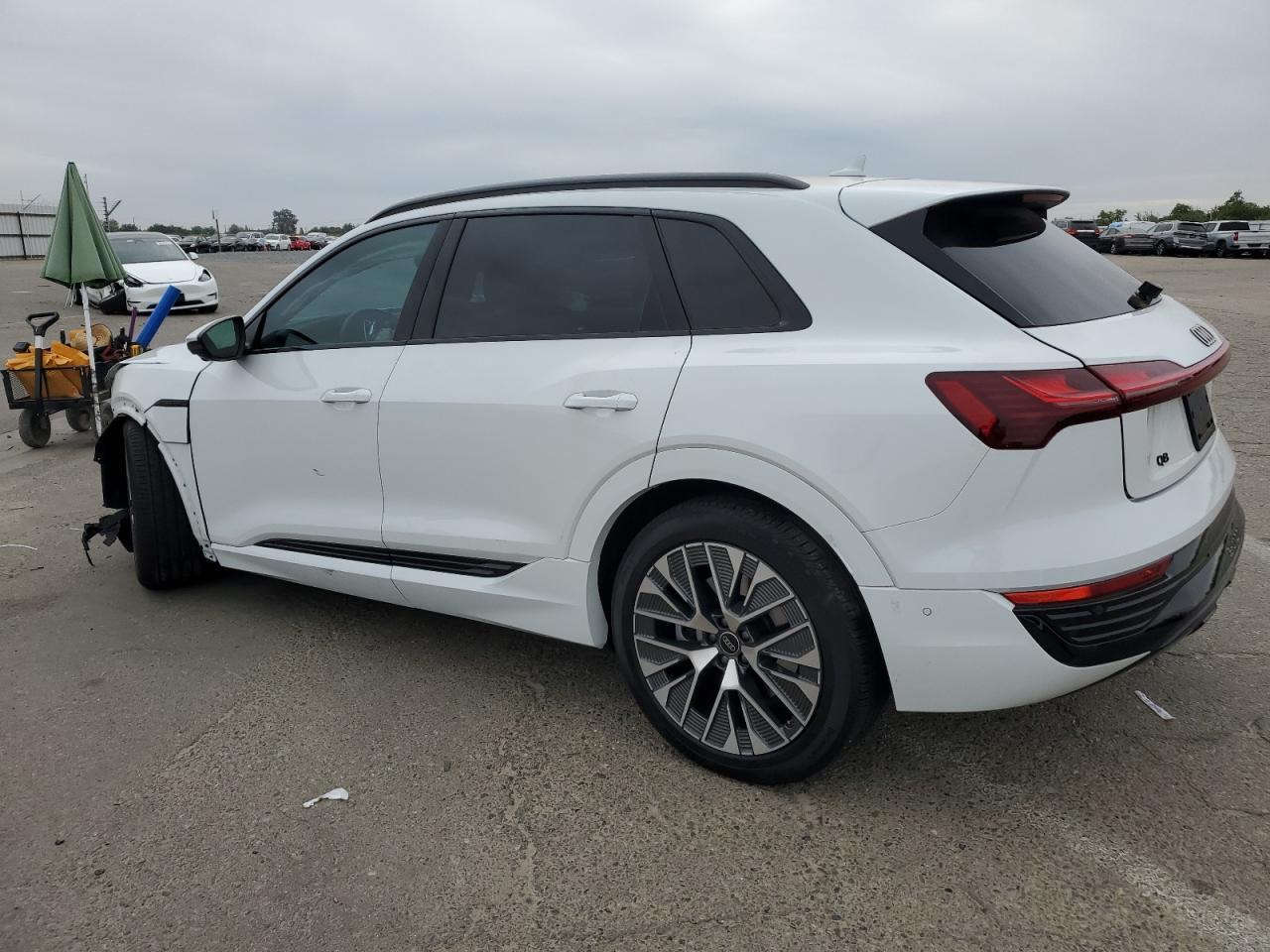 2024 AUDI Q8