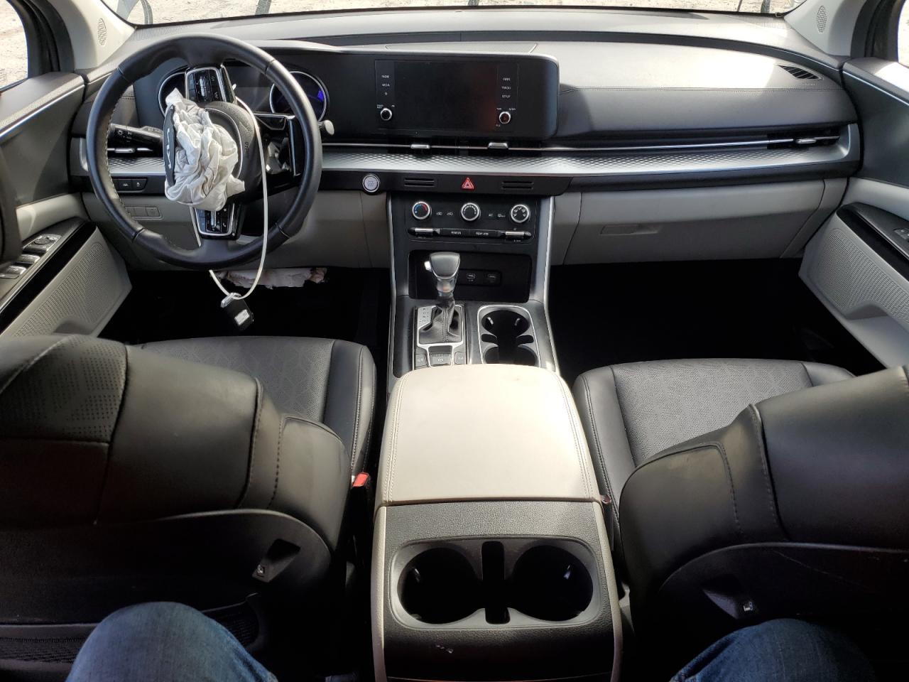 2023 KIA Carnival