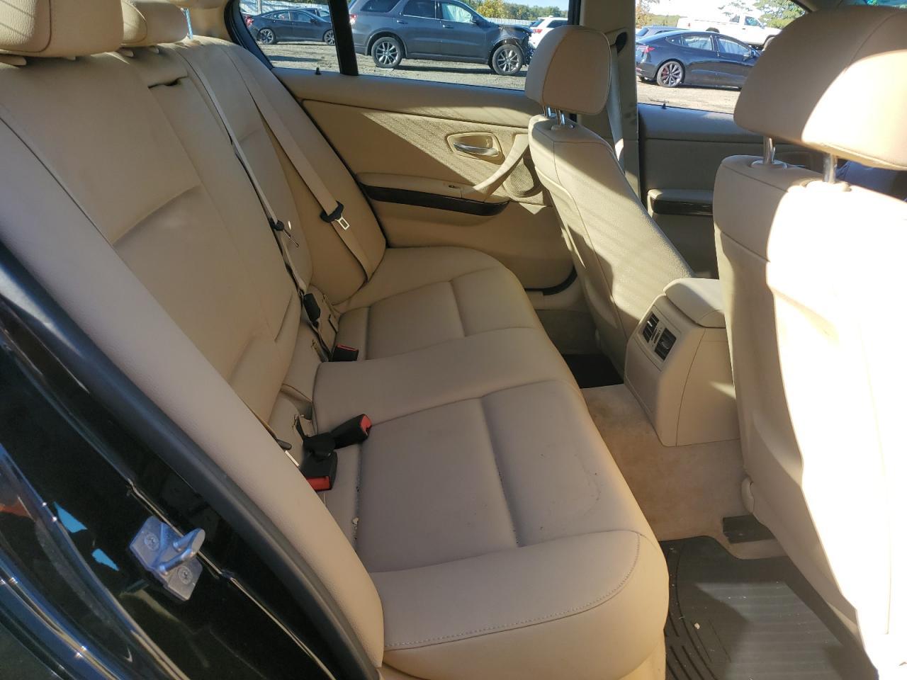 2011 BMW 3 SERIES