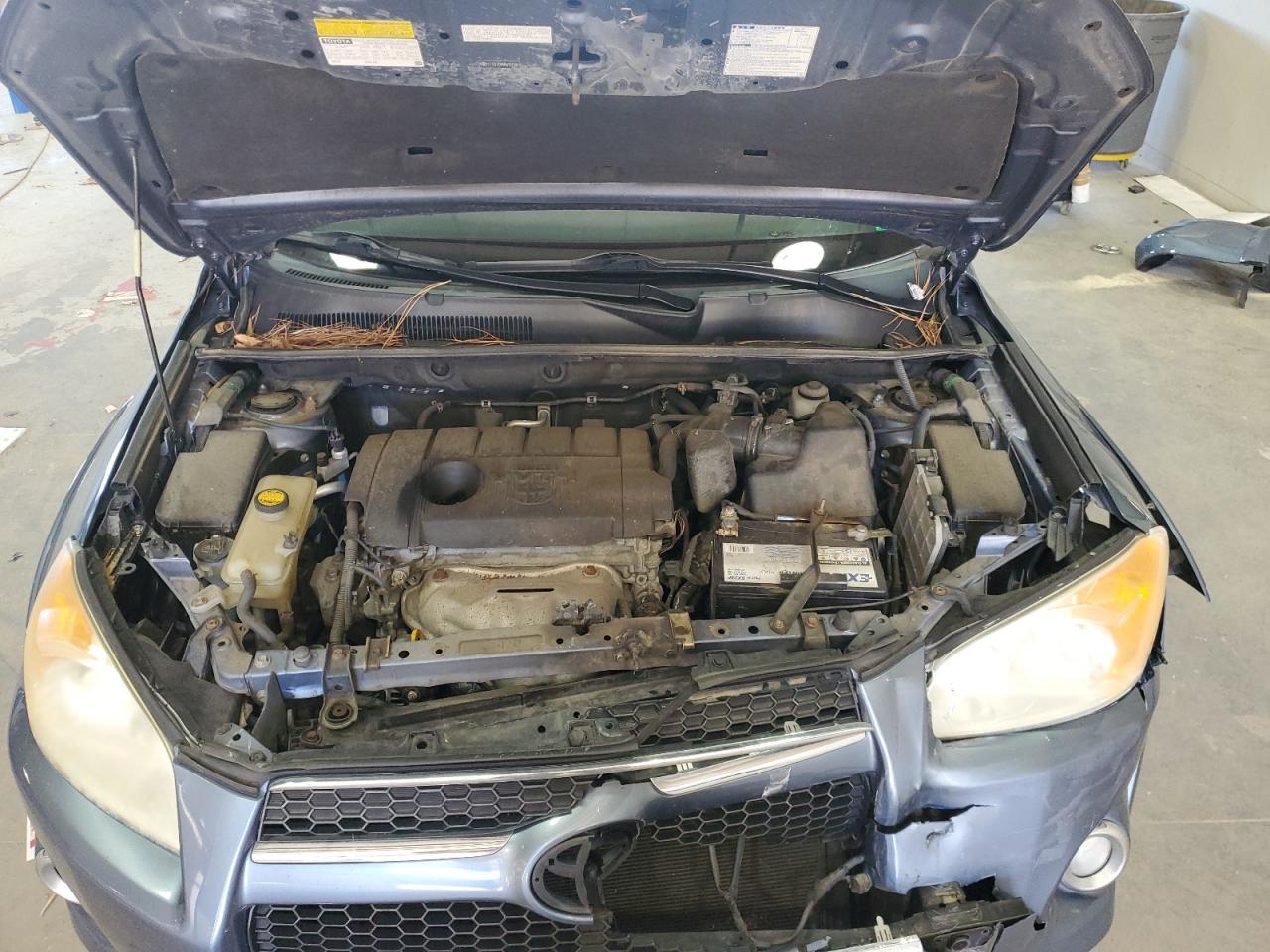 2011 TOYOTA RAV4