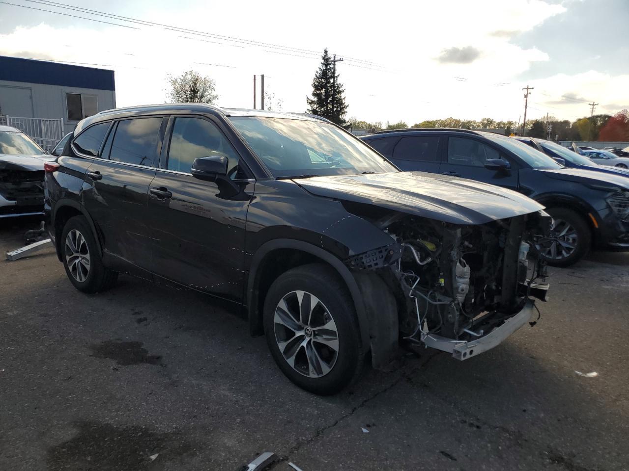 2020 TOYOTA HIGHLANDER