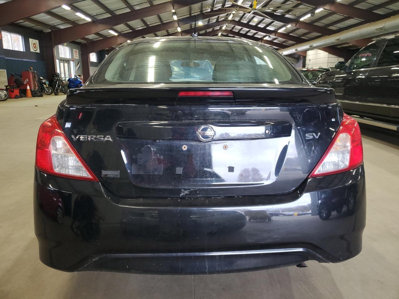 2019 NISSAN VERSA