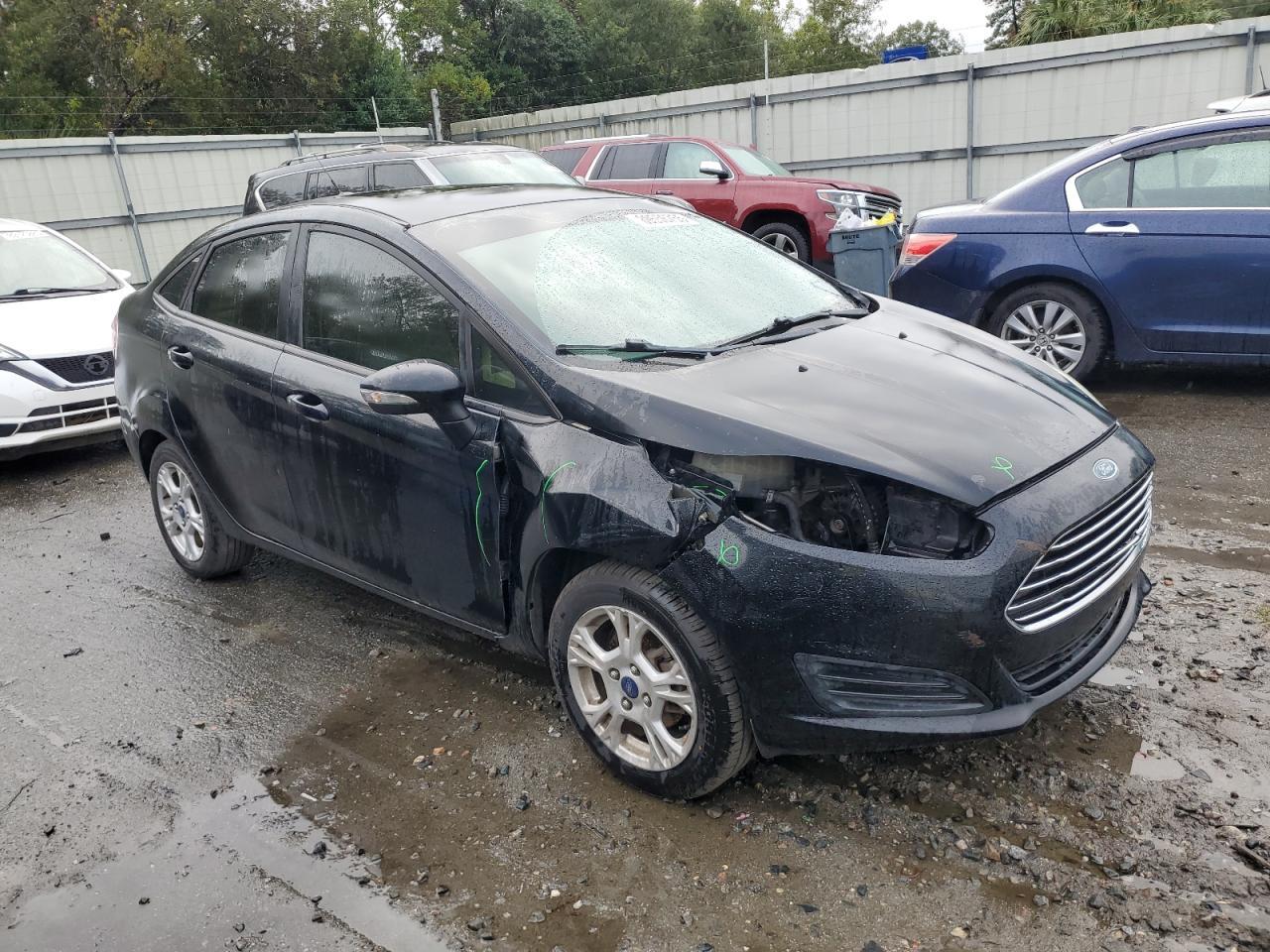 2016 FORD Fiesta