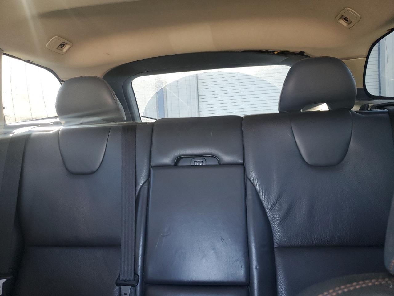 2010 VOLVO XC60