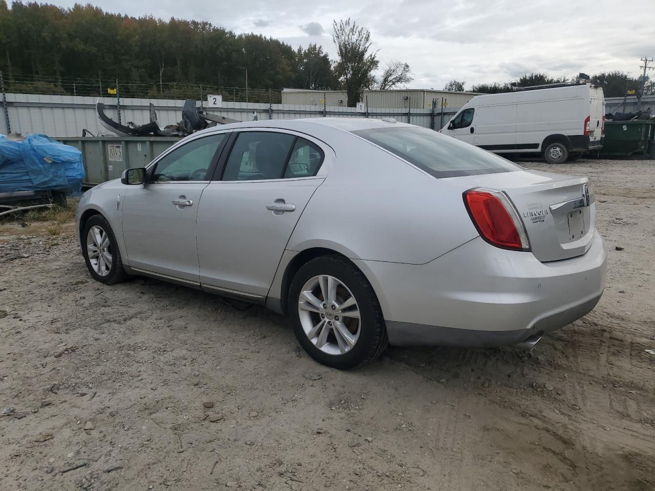 2010 LINCOLN MKS