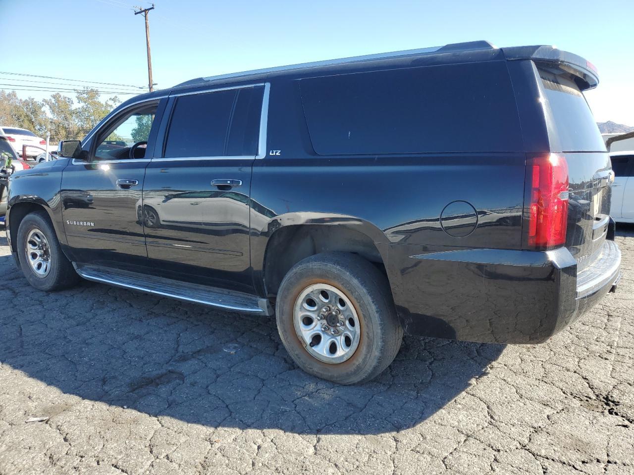 2015 CHEVROLET Suburban