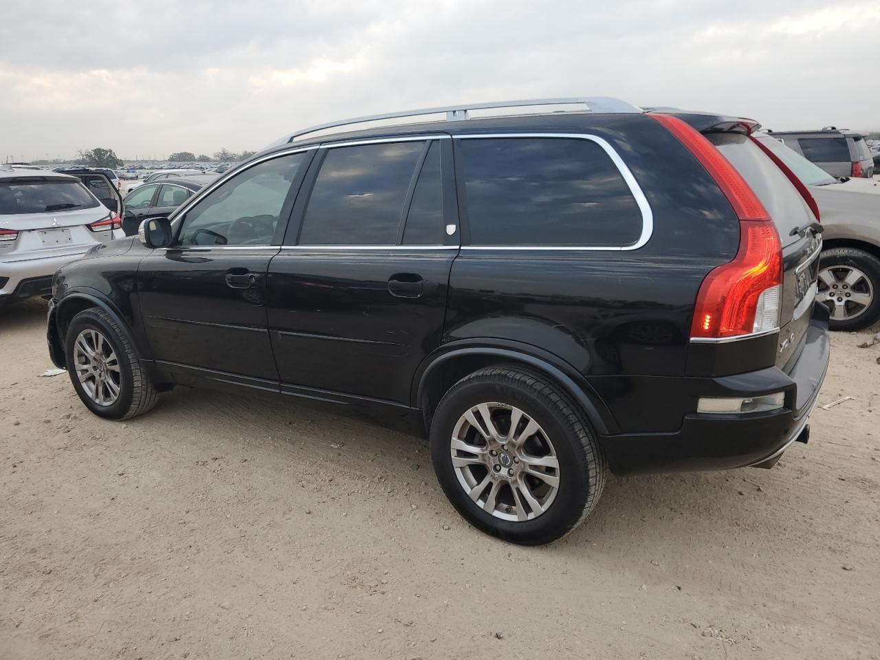 2013 VOLVO XC90