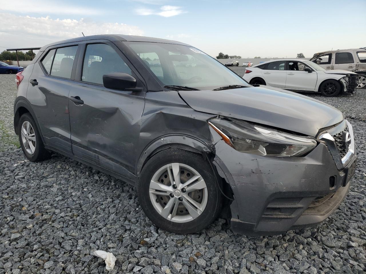 2020 NISSAN KICKS