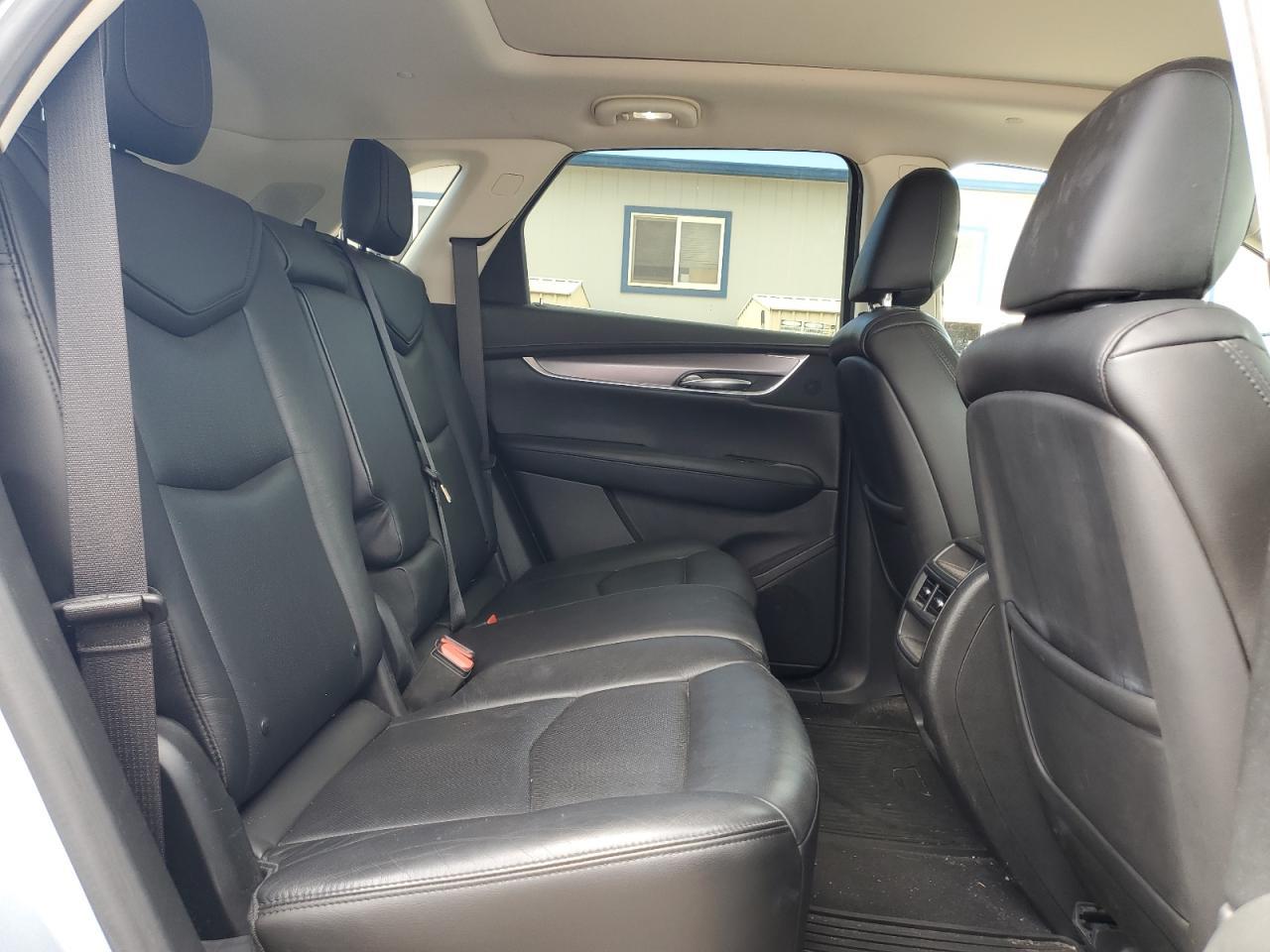 2017 CADILLAC XT5