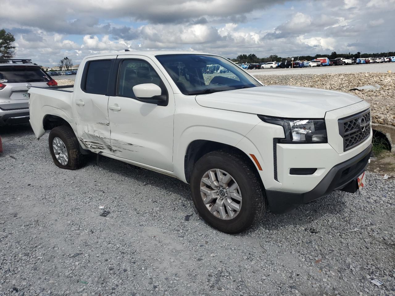 2022 NISSAN Frontier