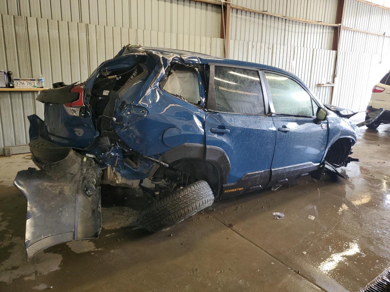 2023 SUBARU FORESTER
