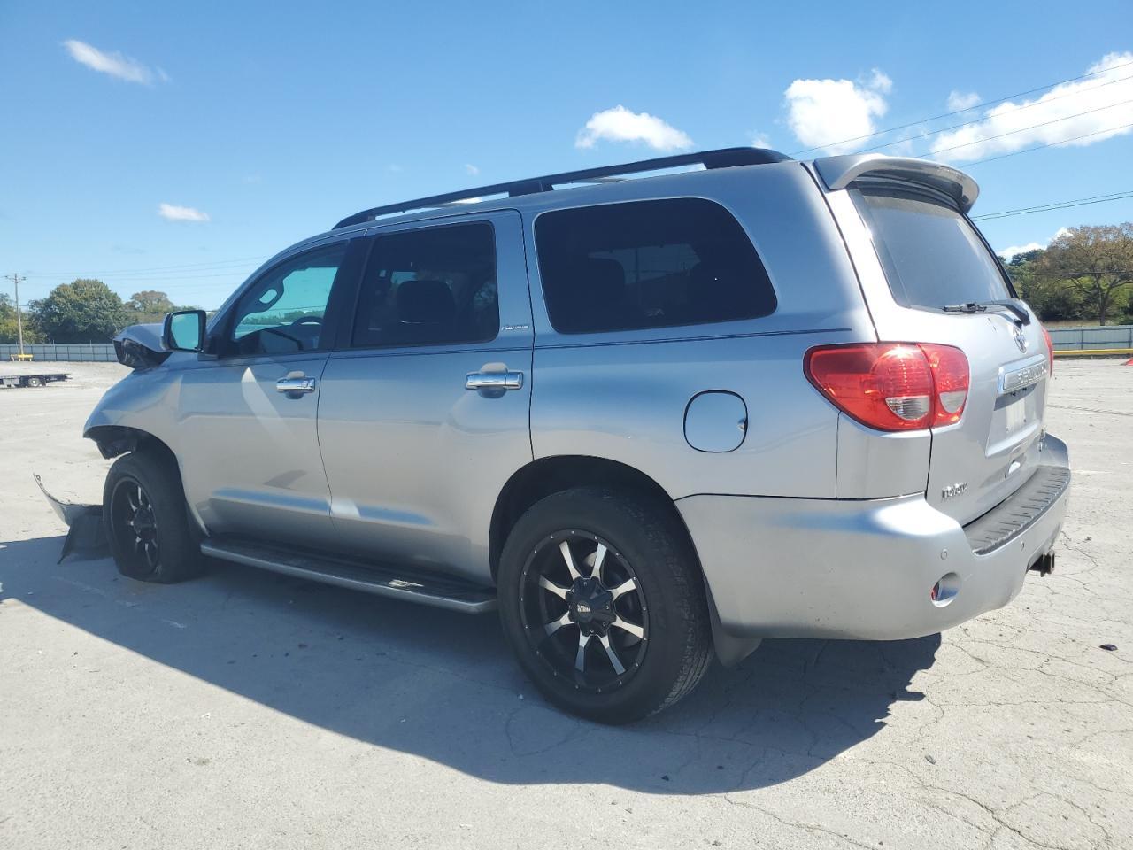 2010 TOYOTA Sequoia