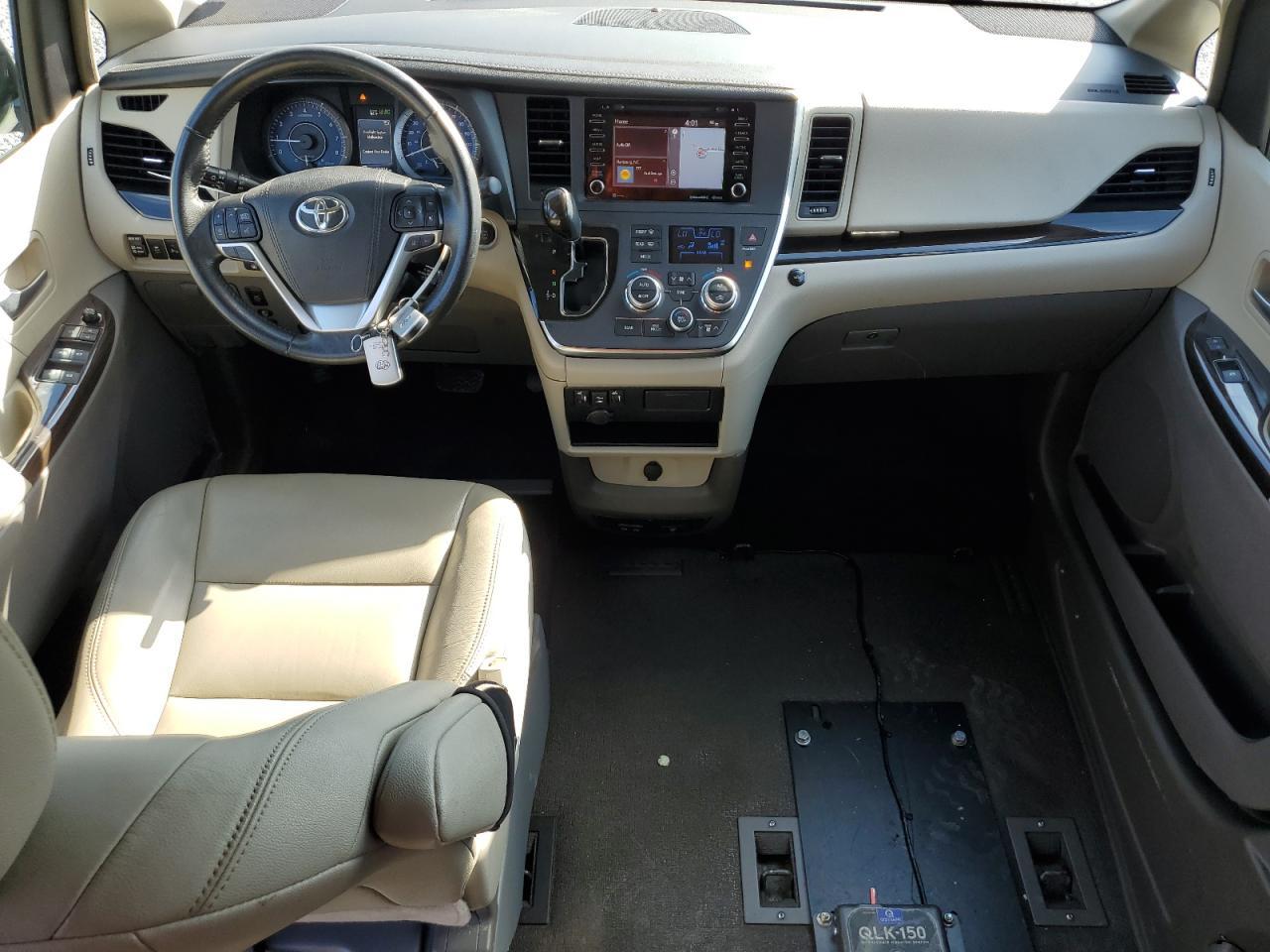 2019 TOYOTA SIENNA