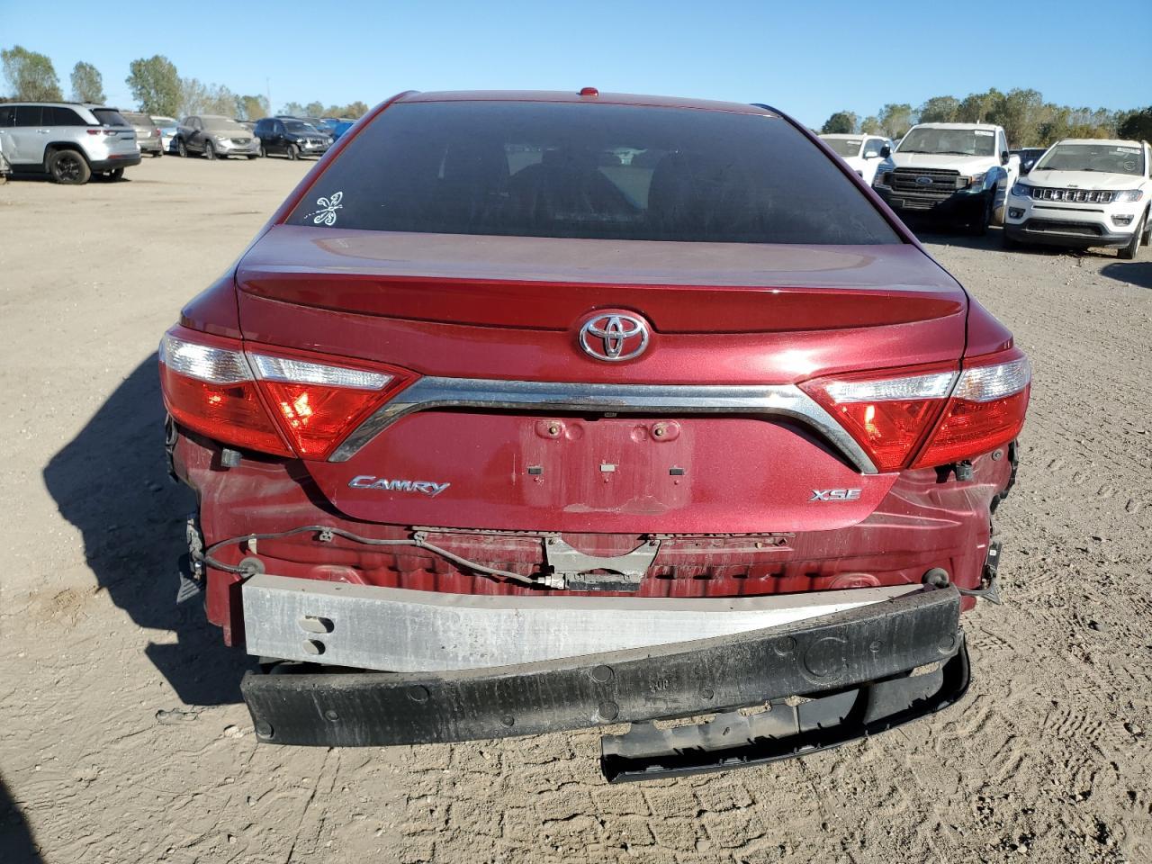 2016 TOYOTA CAMRY