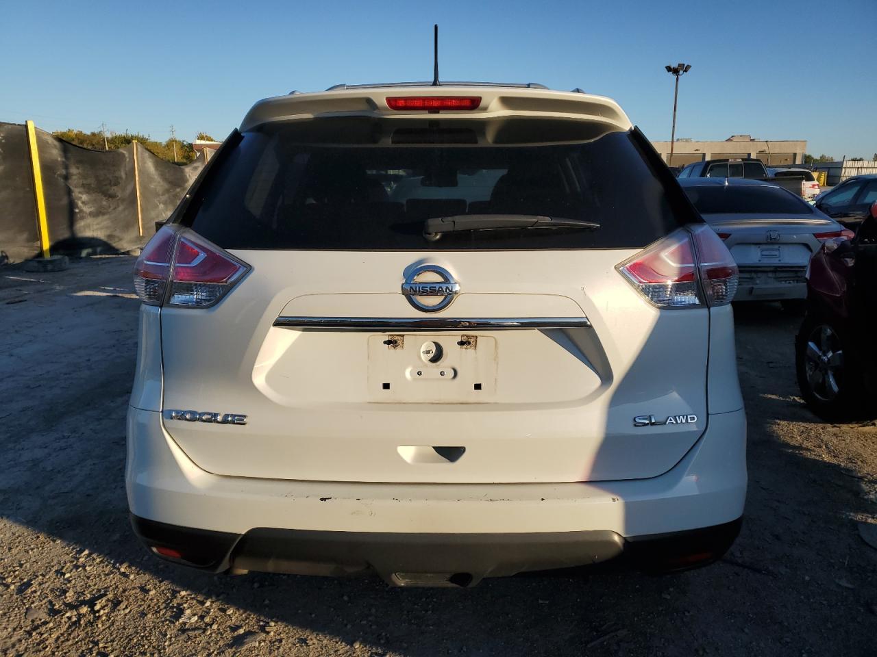 2015 NISSAN ROGUE