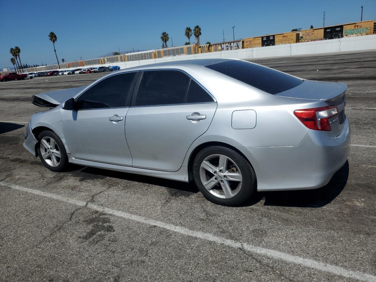 2014 TOYOTA CAMRY
