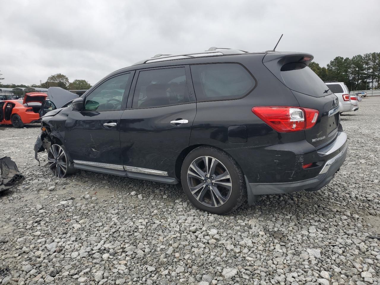 2017 NISSAN PATHFINDER