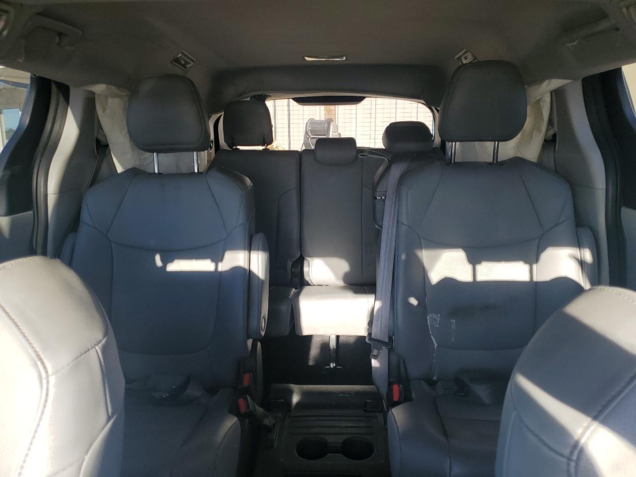 2022 TOYOTA SIENNA