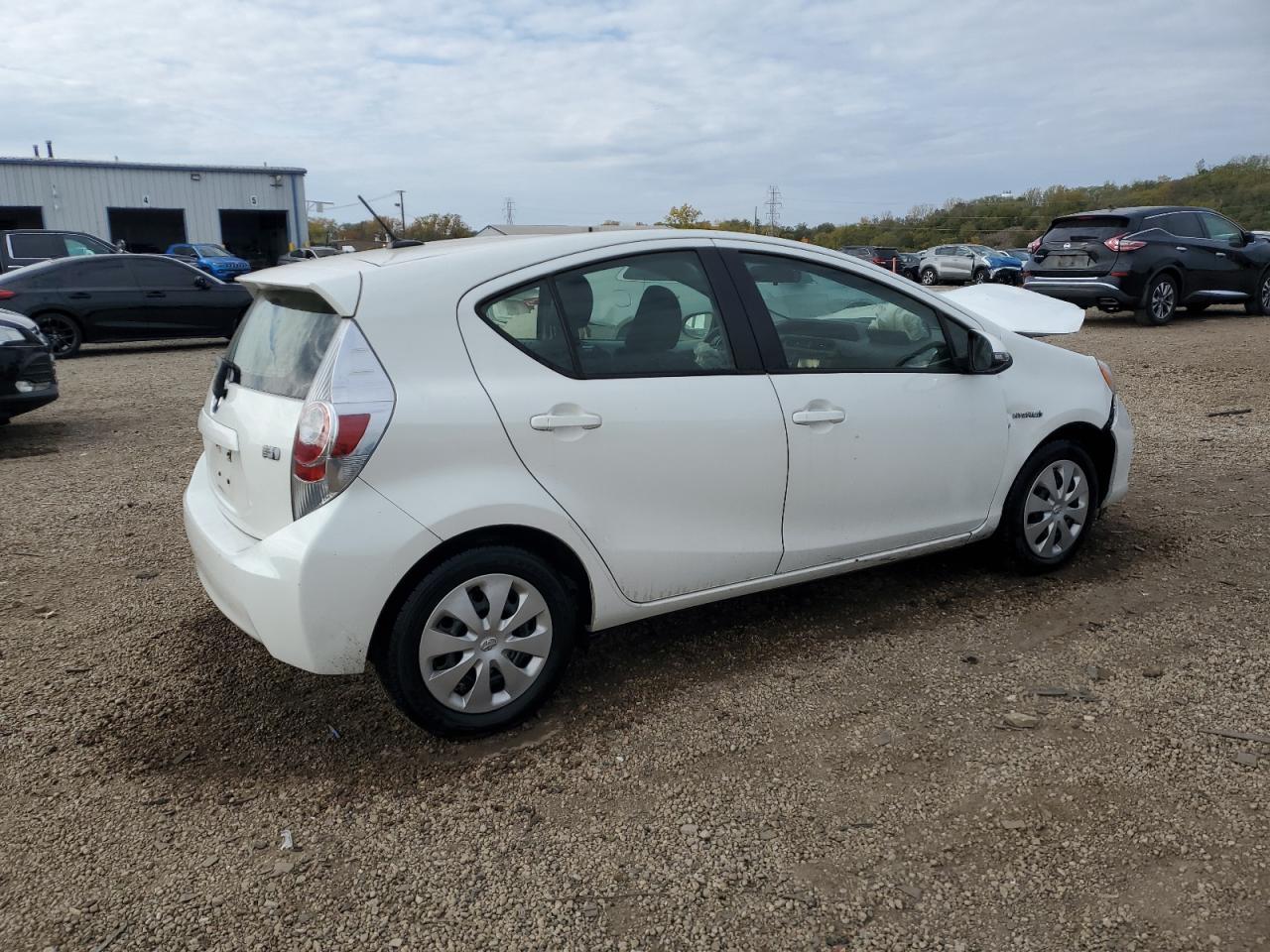 2014 TOYOTA Prius c