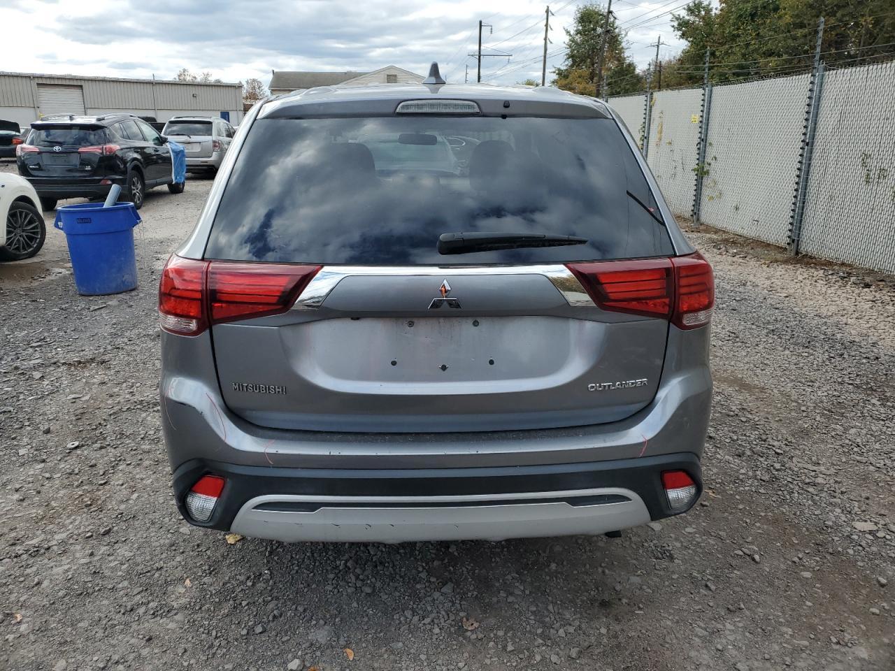2019 MITSUBISHI outlander
