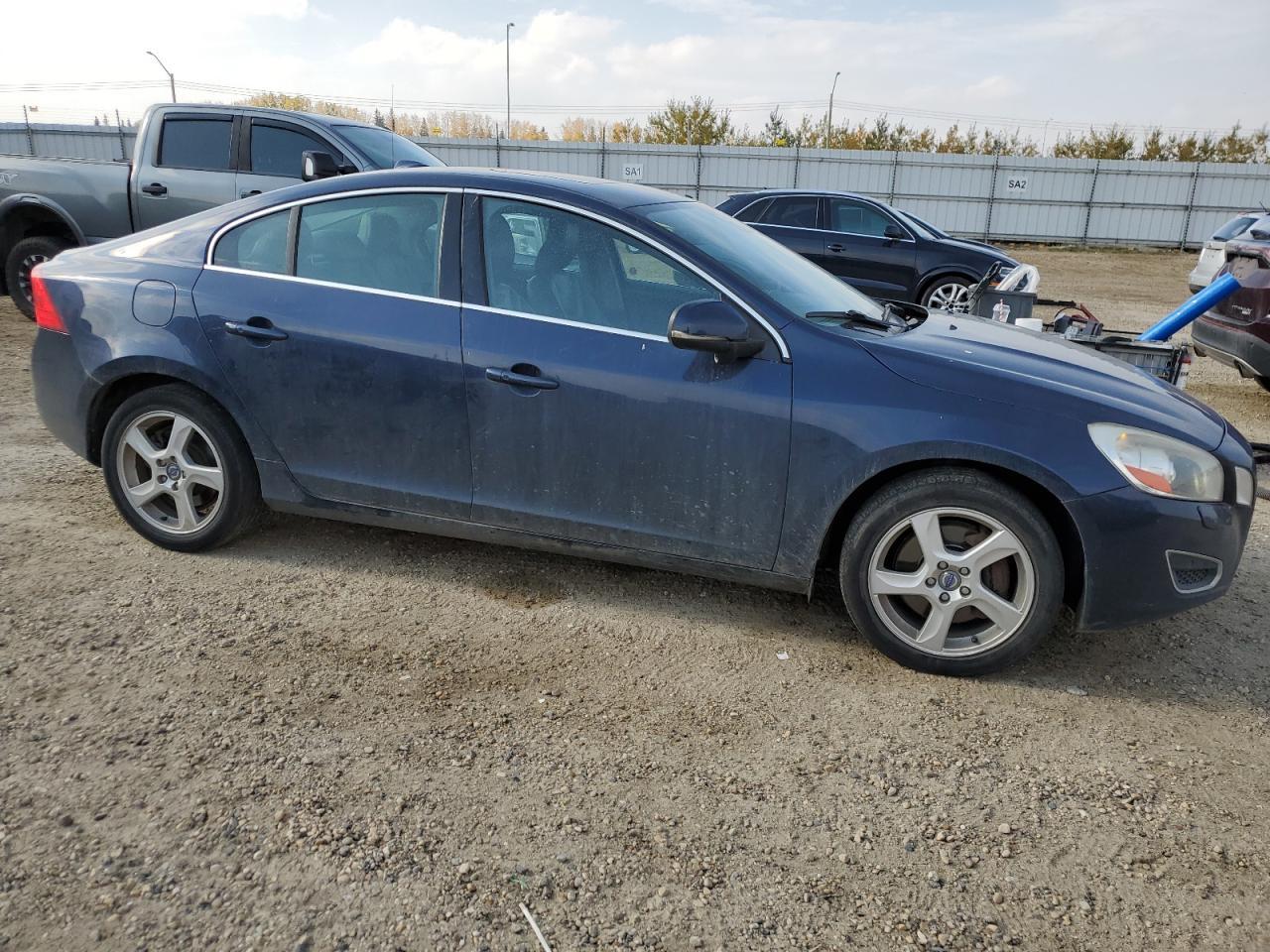 2013 VOLVO S60