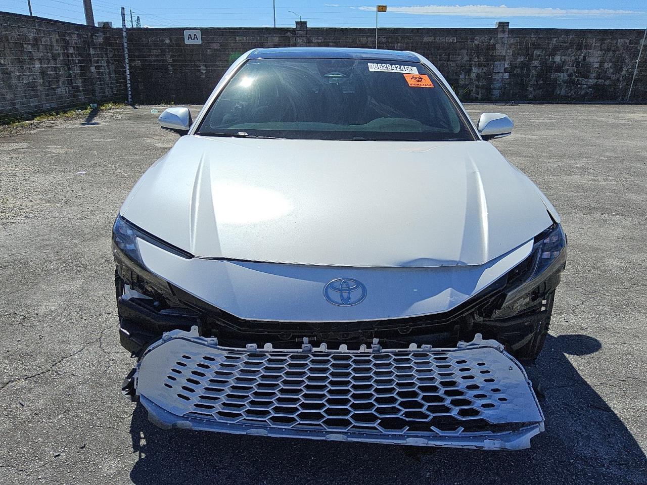 2025 TOYOTA CAMRY