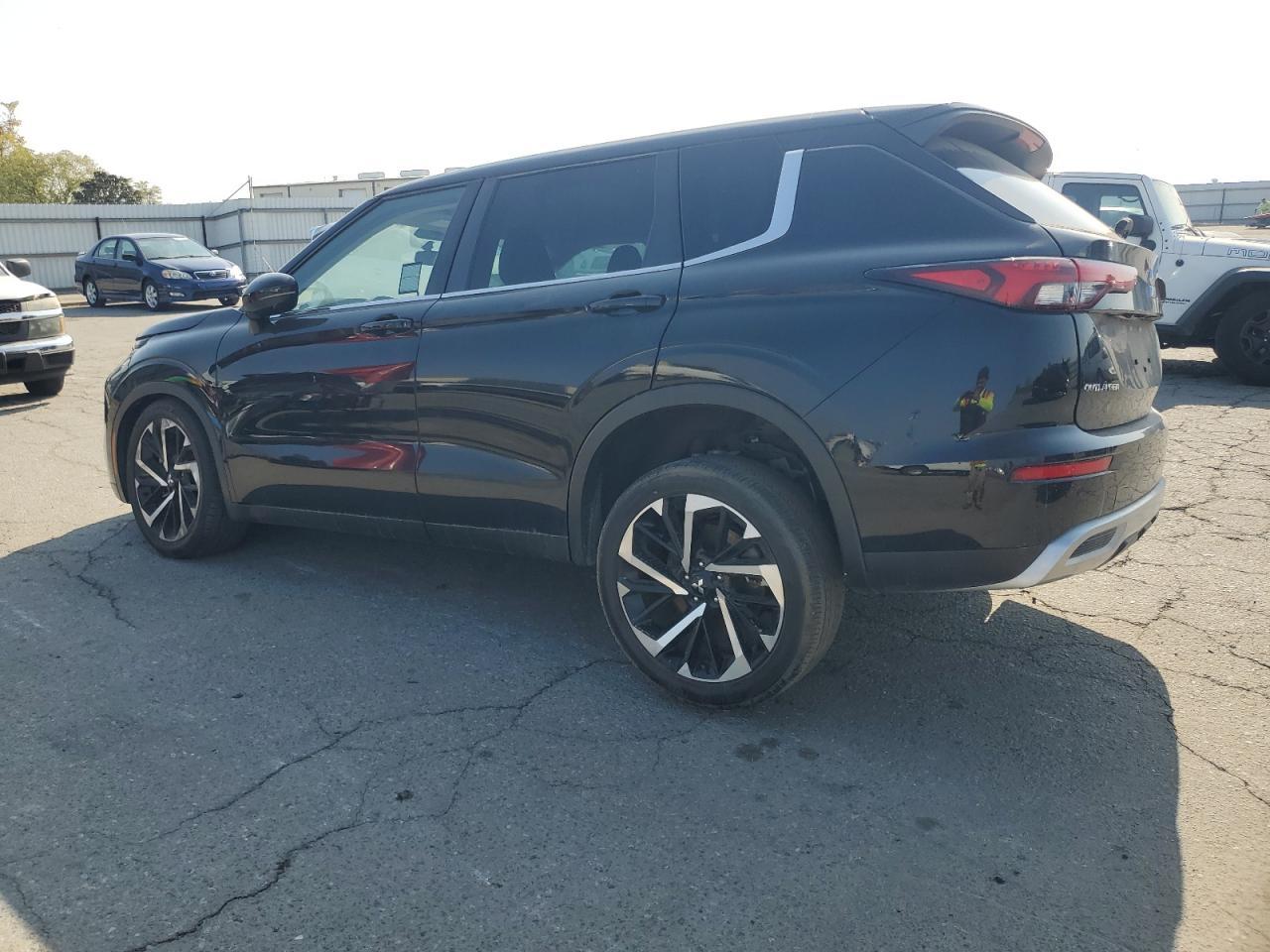2022 MITSUBISHI outlander