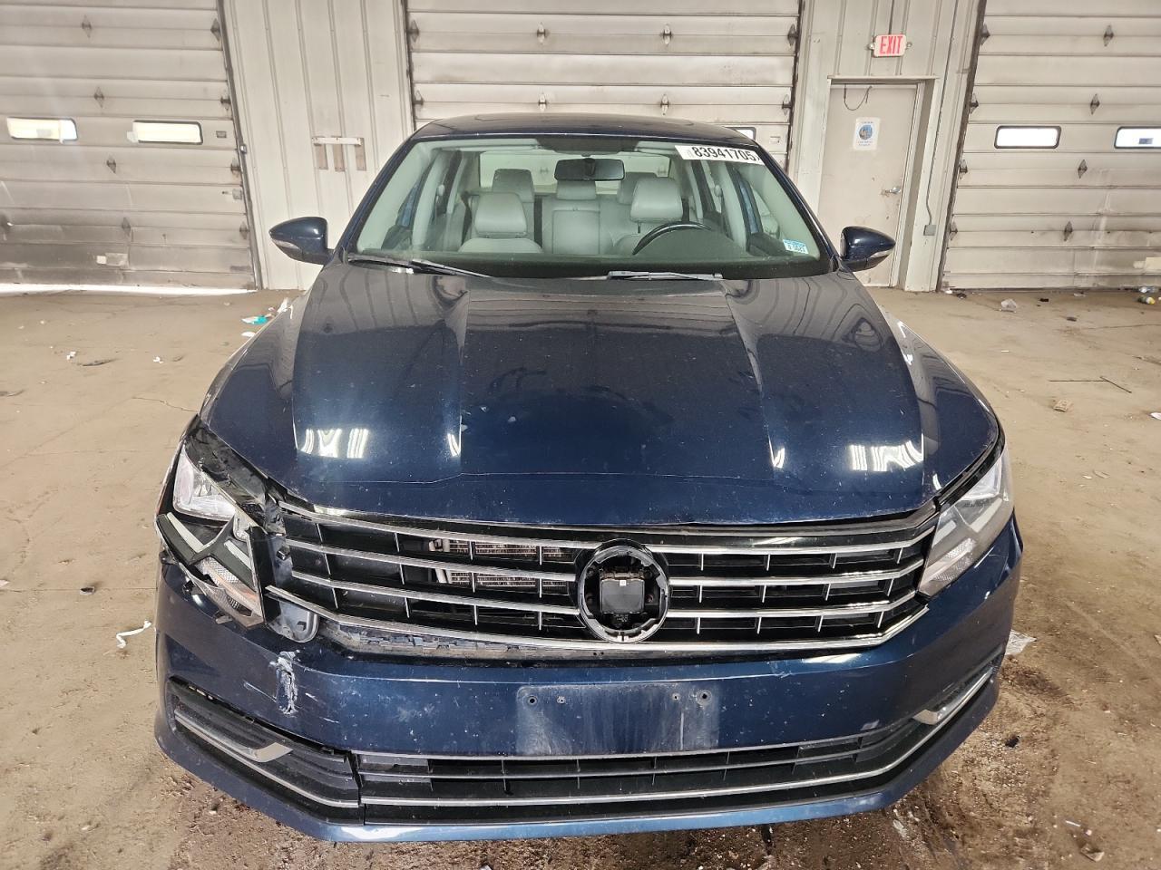 2019 VOLKSWAGEN Passat
