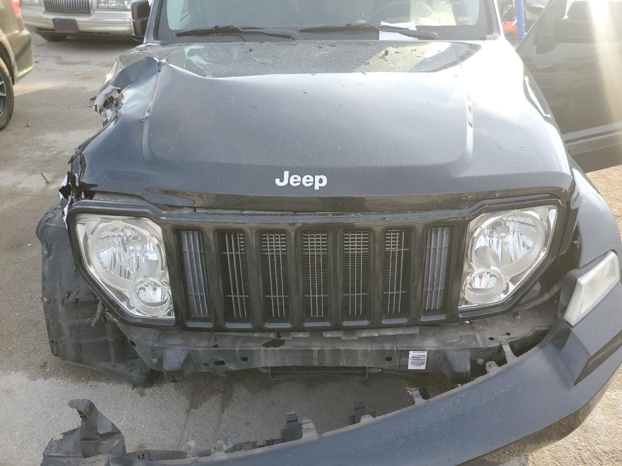 2012 JEEP Liberty
